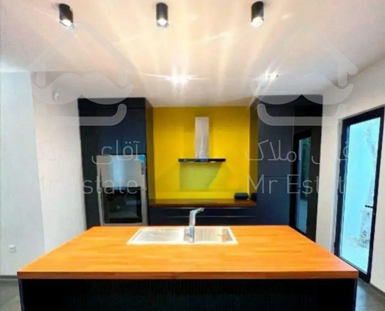 شمال ویلا شهرک قدیمی ۳۲۰ متر مبله چمستان