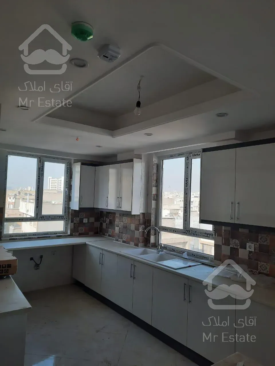 آپارتمان ۹۳متری۲ خواب،نور گیر عالی،نوساز،فول امکانات،قابل رهن،وام دار