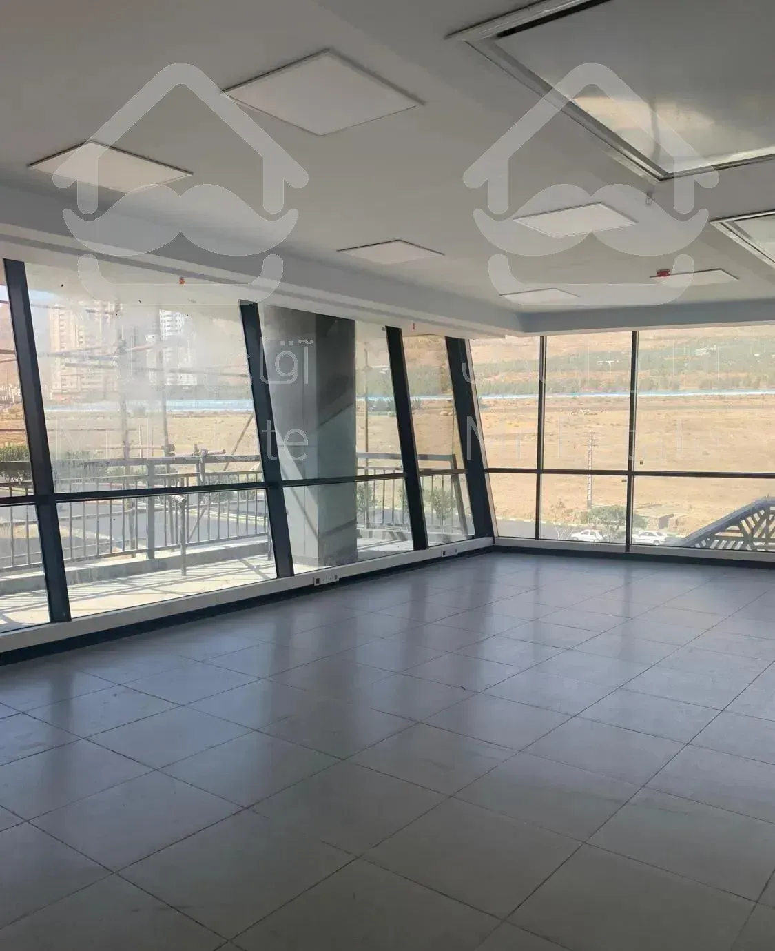 اجاره واحد اداری دریاچه