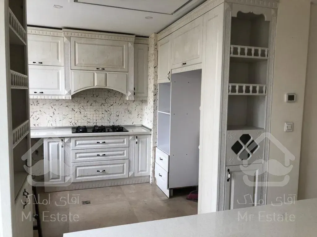 اجاره و رهن آپارتمان محمودیه 155  متر لاکچری