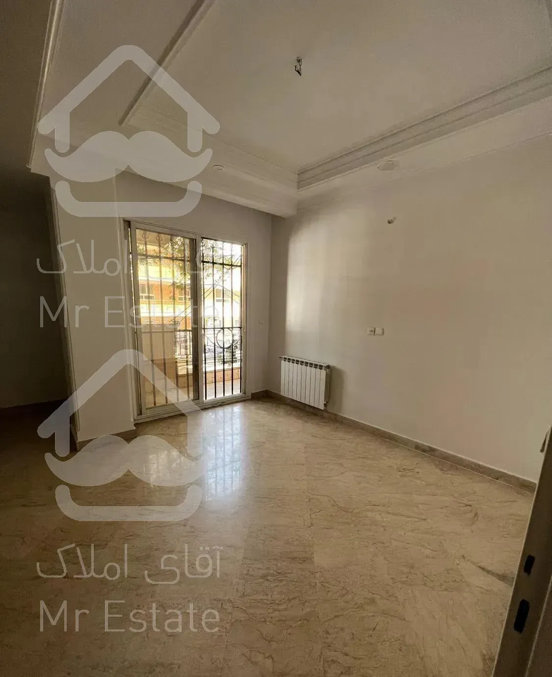 آپارتمان ۱۲۷ متری بدون مالک و تخلیه