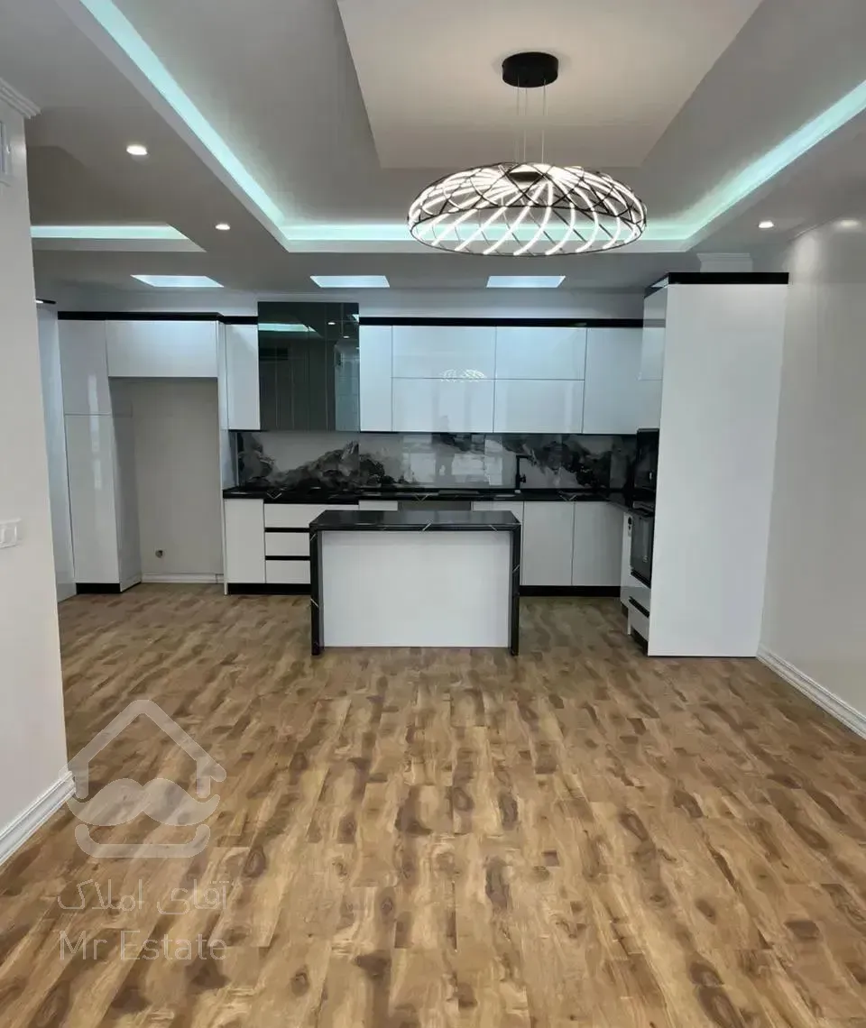 آپارتمان ۹۰ متری دو خوابه اکازیون