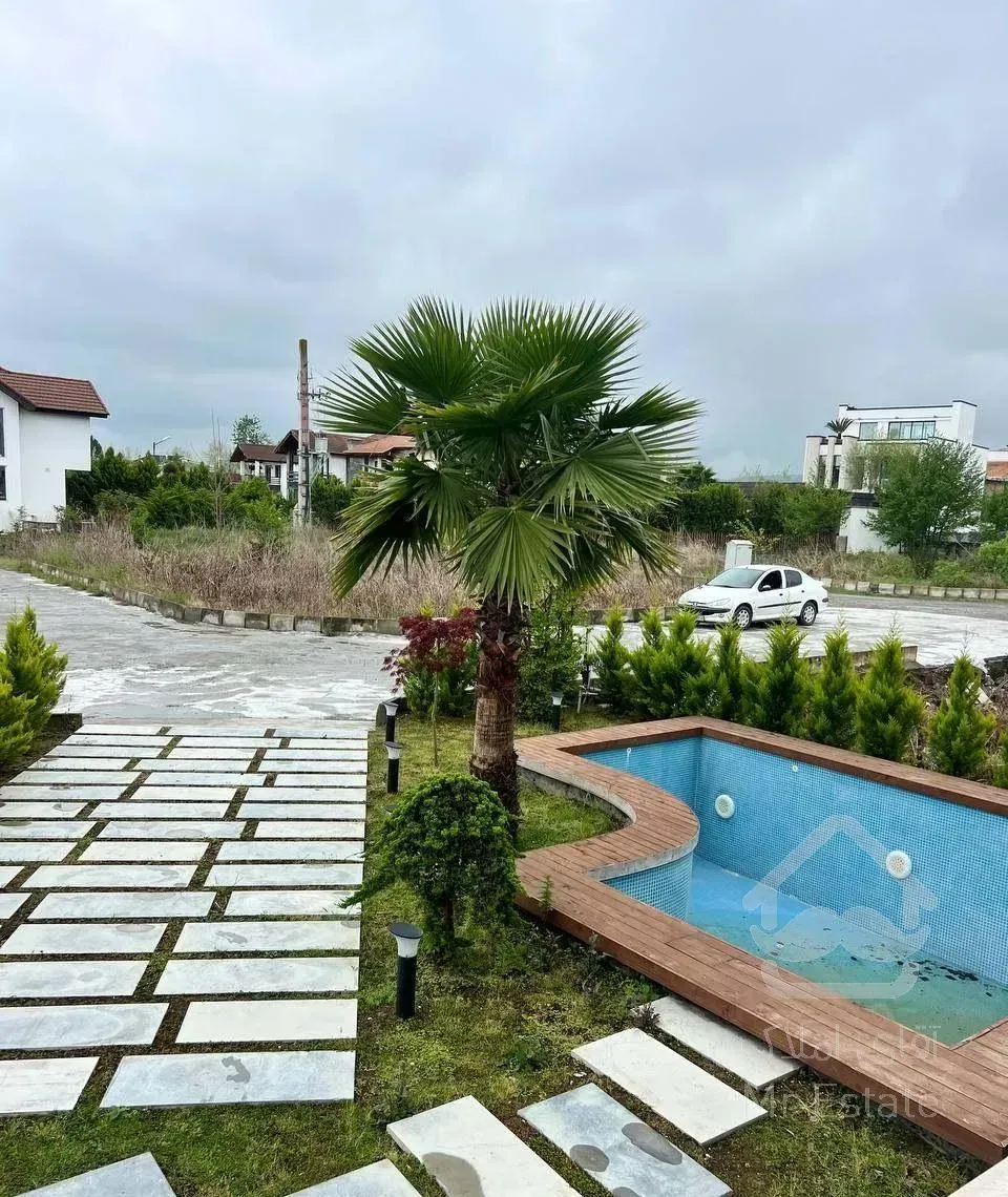 400 متر ویلا با استخر شهرکی در سیاهرود