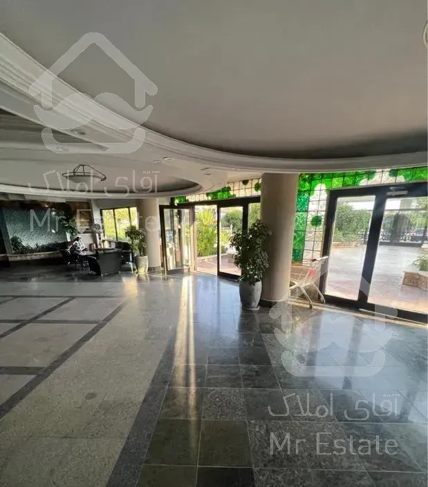 ۱۸۳ متر ازگل