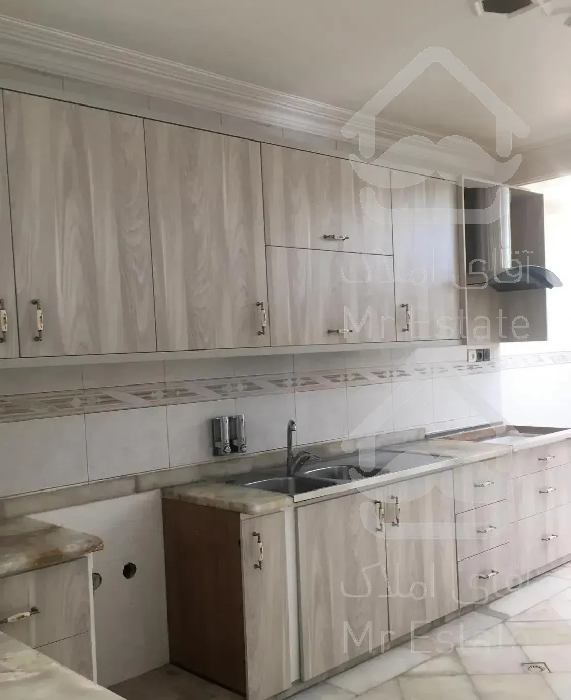 میرداماد نفت شمالی٢٢٠ متر قدیمی