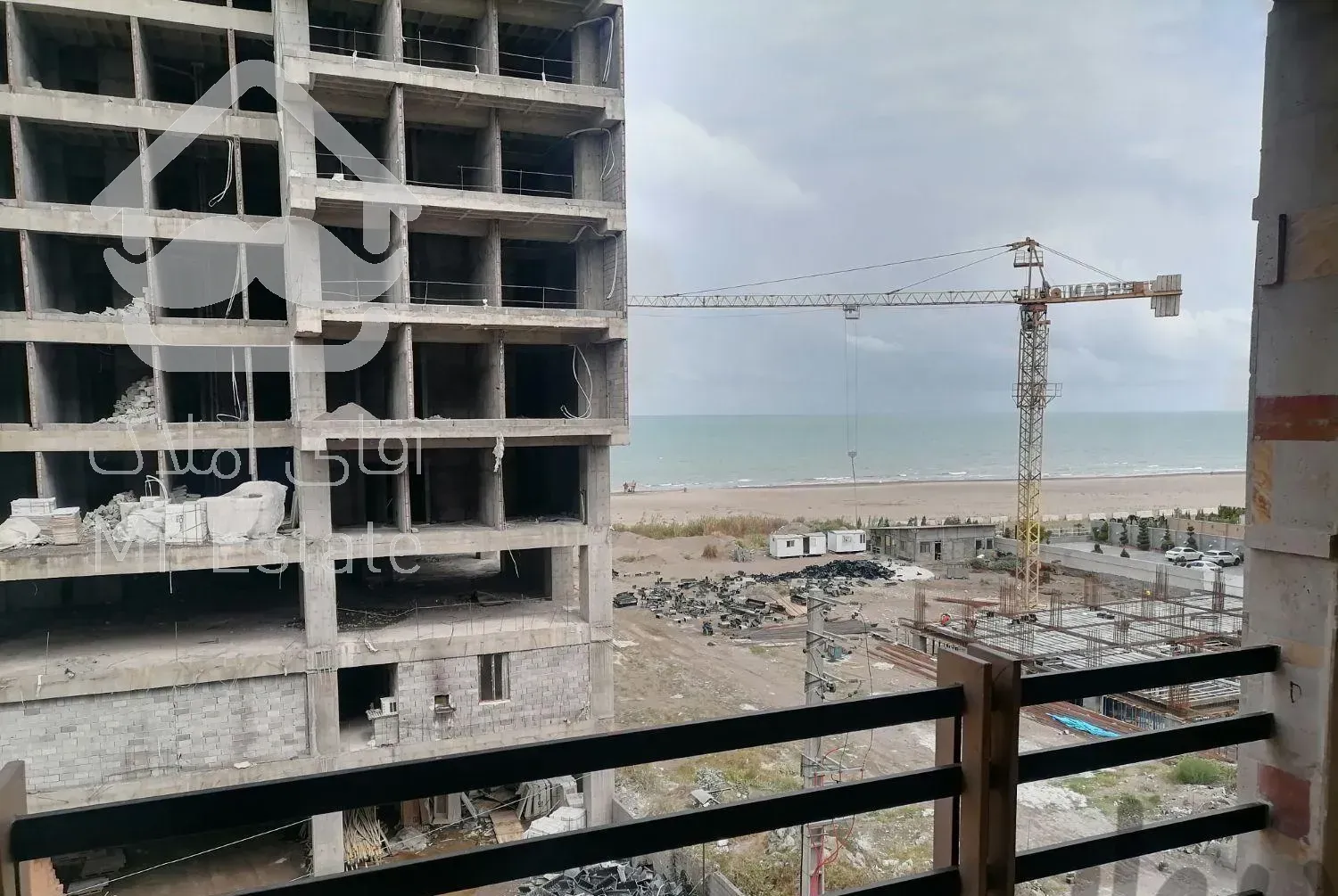 فروش آپارتمان 110 متری در خط دریا سرخرود