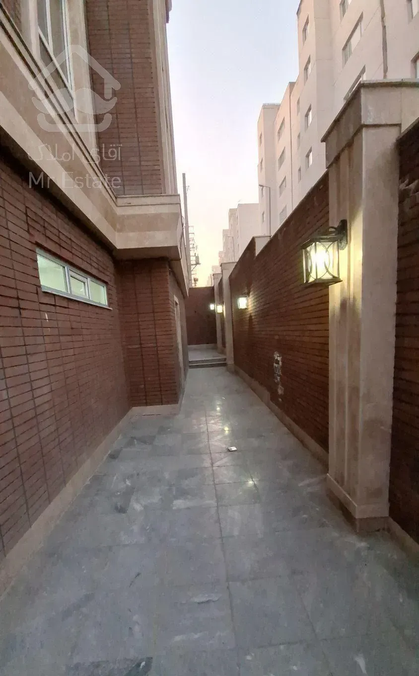 ۱۳۶ متر فاز ۸ پردیس فول *خ ملک الشعرا* شخصی ساز