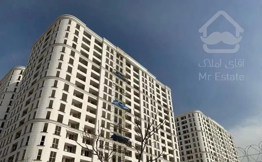 واحد۸۷متری اقساطی/خریدازحاج رحیم قربانی/تحویل فوری