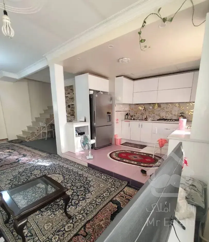 واحد۷۰ متری غرق در نور لوکیشن منطقه دو