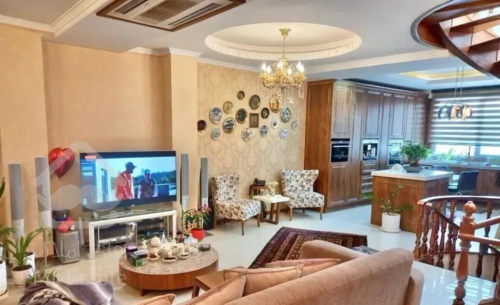 ۵۰۰ متر عمارت شخصی/جواهری در نیاوران/نقدی یا تهاتر