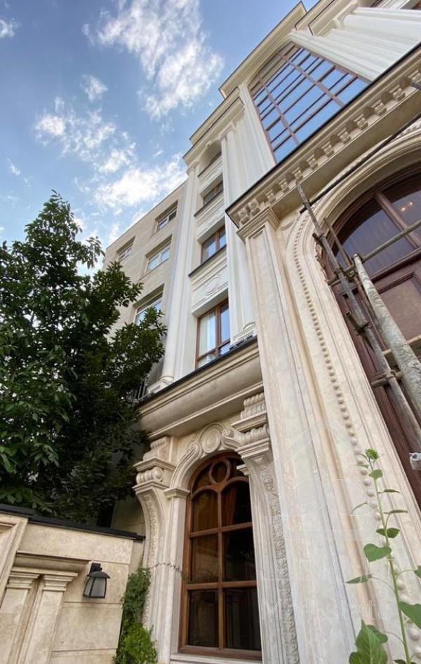 ۹۵ متر کلید نخورده