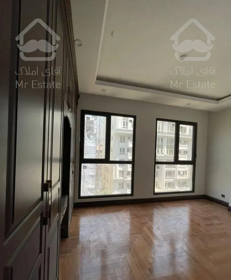 ۳۱۰ متر کامرانیه