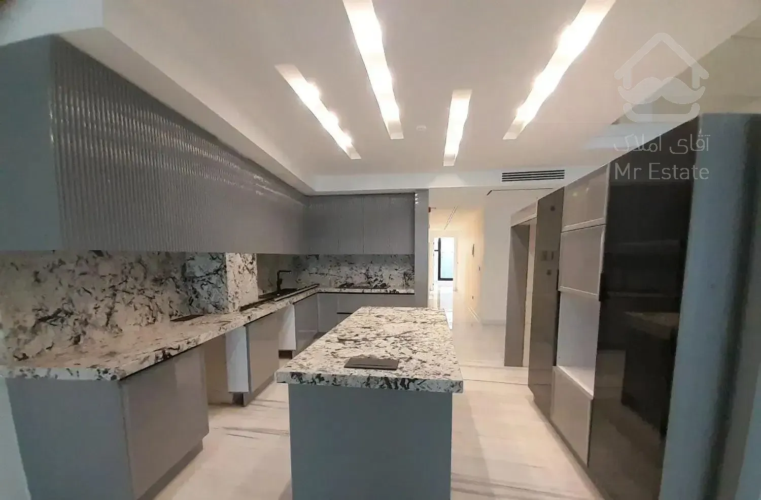 فروش آپارتمان ۱۶۵ متری ۳ خوابه در باغ دریاچه