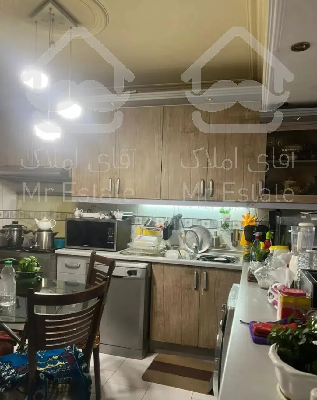 110 متر مسکونی فاطمی-گلها