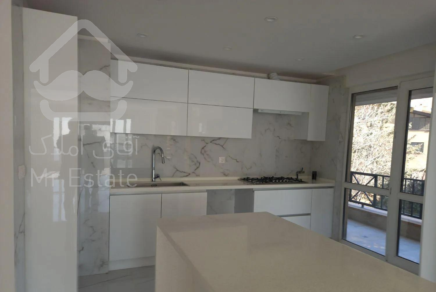 ۱۴۰ متر دو خوابه ولنجک نوسازی شده فول چشم انداز