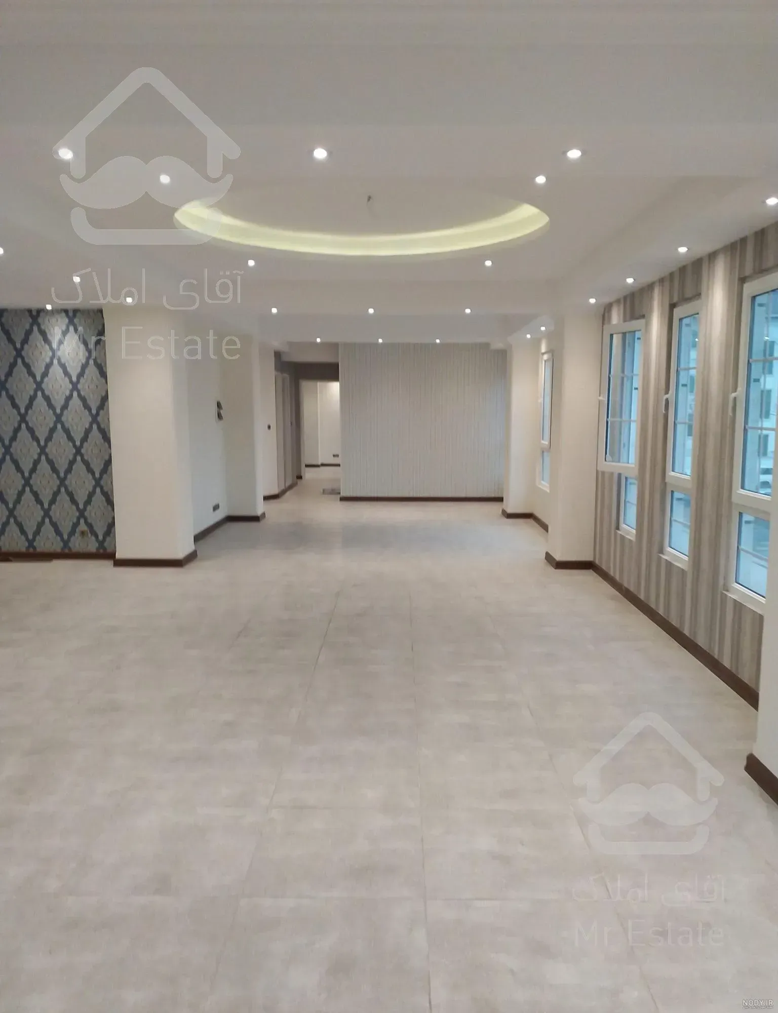 ۱۶۰متری/تک واحدی/از همه جهات نورگیر