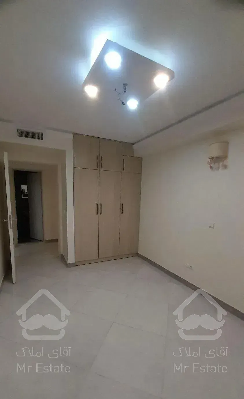 *شهرک چشمه ۱۲۲متر فول بدون مشرف ویوباز برج*