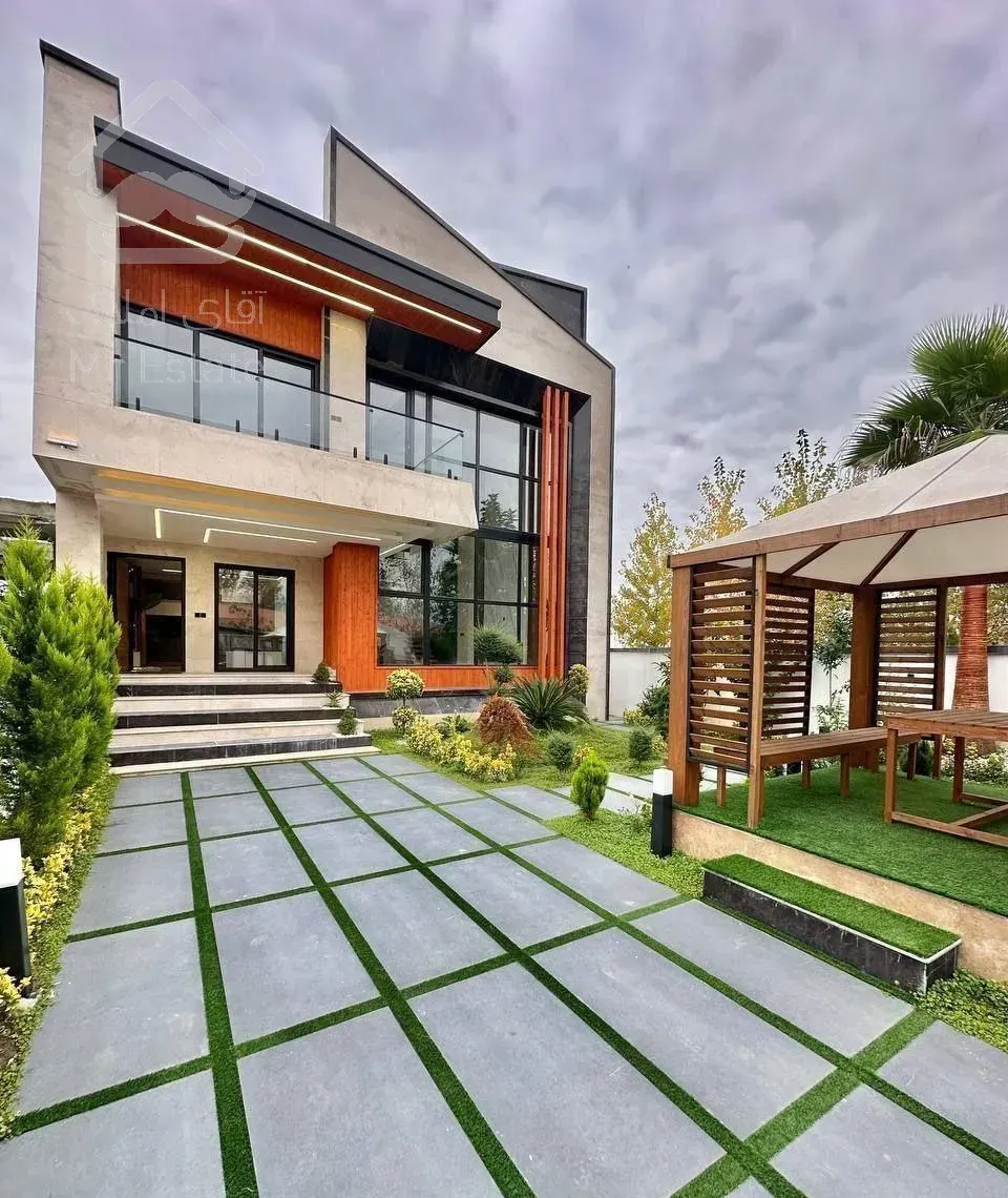 فروش ویژه ویلاهمه چی تموم/استخردار/اقساط12ماهه