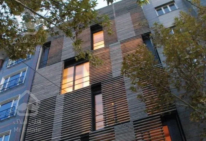 سه خوابه خوش نقشه با حیاط اختصاصی