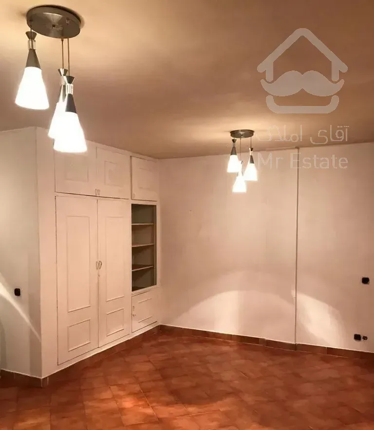 سوییت ۳۵متری بازسازی بلوار کشاورز (هتل اسپیناس)