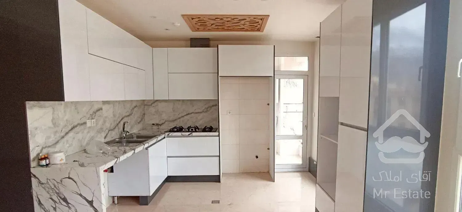 ۹۰ متر دربند ویو دار (نوساز)