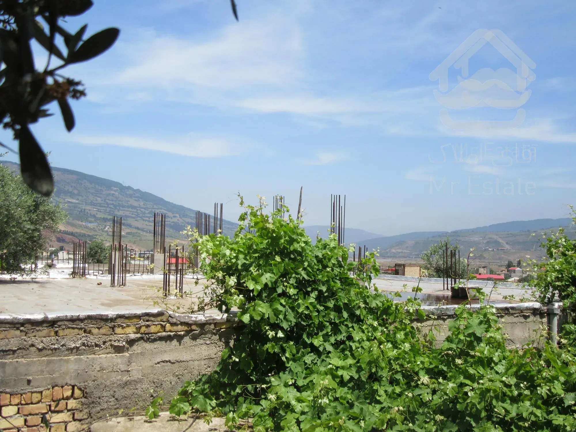 *ویلا باغ  با ویو کوه درفک   گیلان  شمال *