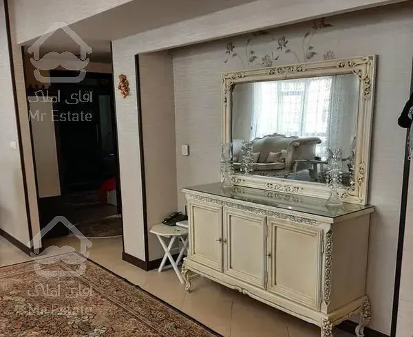 ۹۵ متر دو خواب سالن پرده خور الاله شرقی