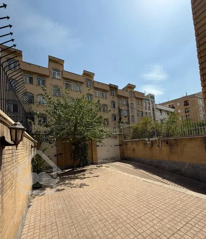 70 متر آپارتمان مسکونی در نصرت ، دکتر قریب