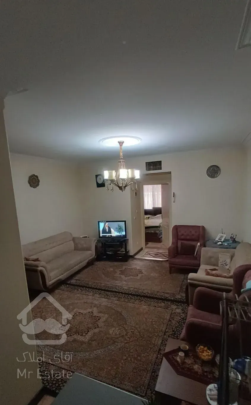 ۵۴متر پلیس خیابان سرباز کوچه بهشتیی با پارکینگ