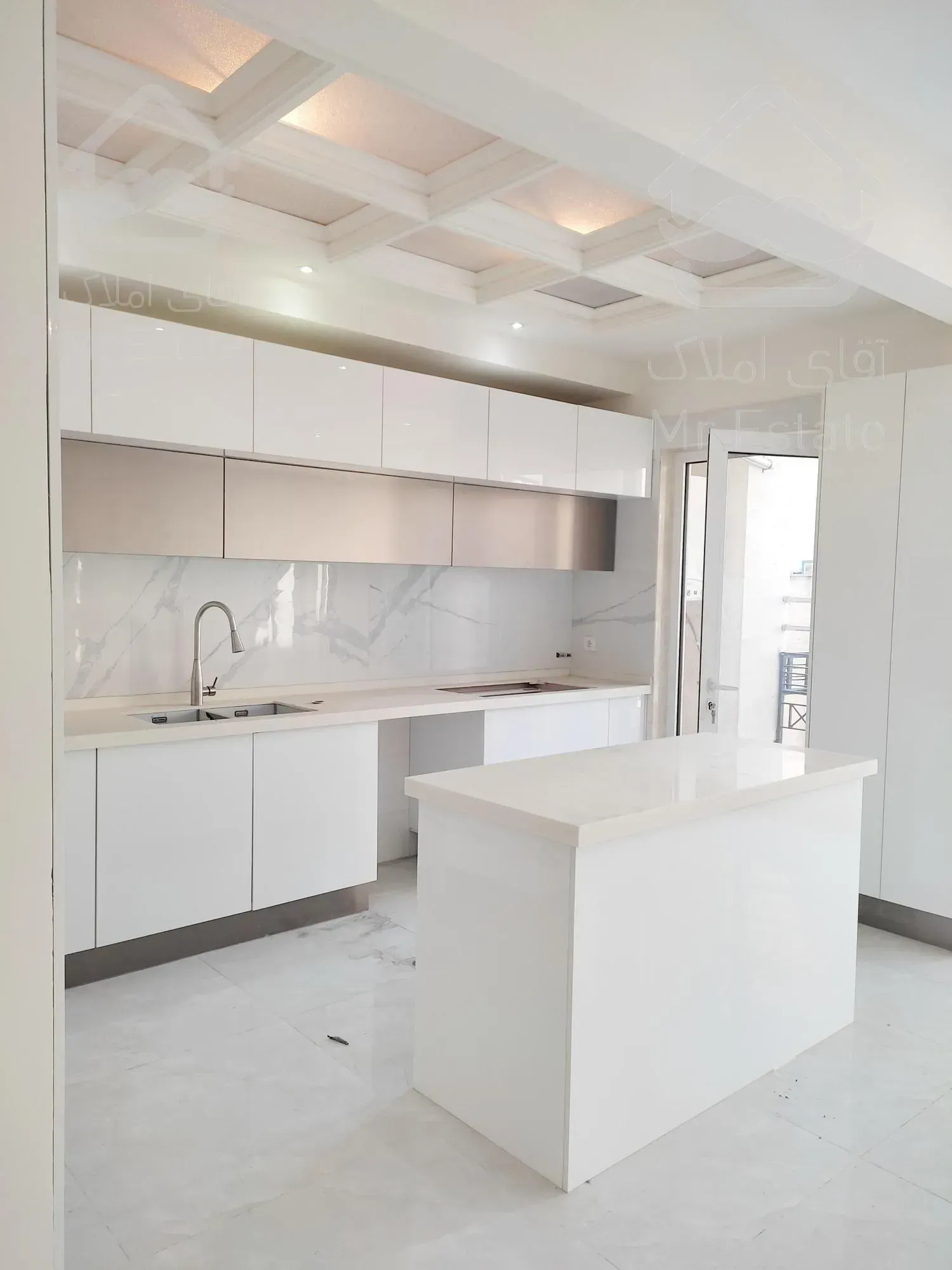 ۱۷۰متر کلید نخورده سهیل پلان عالی خوش نقشه