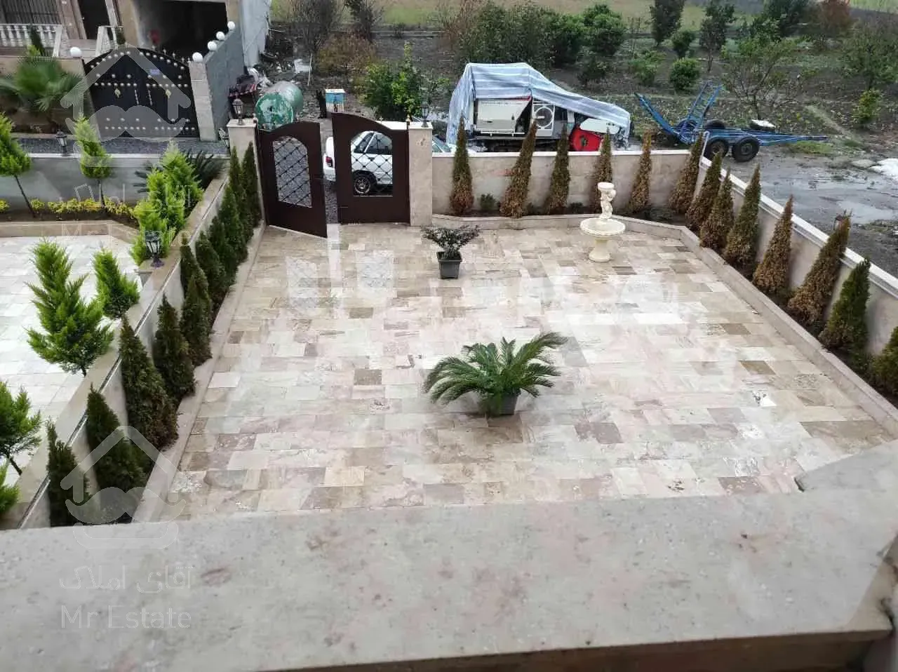 فروش ویلا ۲۹۰ متری