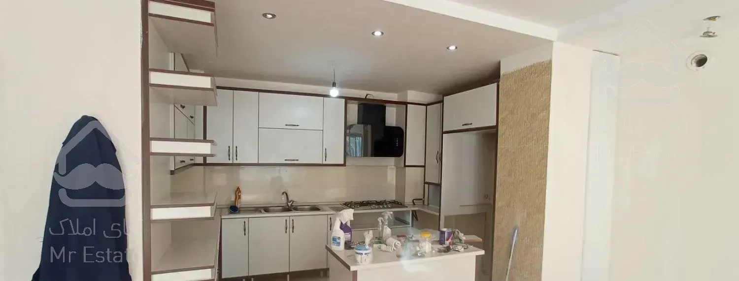 84متری دو خوابه.تک واحدی پارکینگ انباری.در سولقان