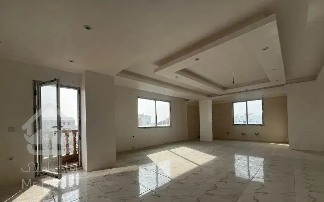 آپارتمان۱۴۲متر سه خواب نوساز غرق نور تنکابن