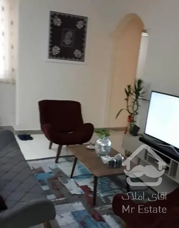 ۱۱۰ متر ۲ خواب  چند قدمی دریاچه چیتگر