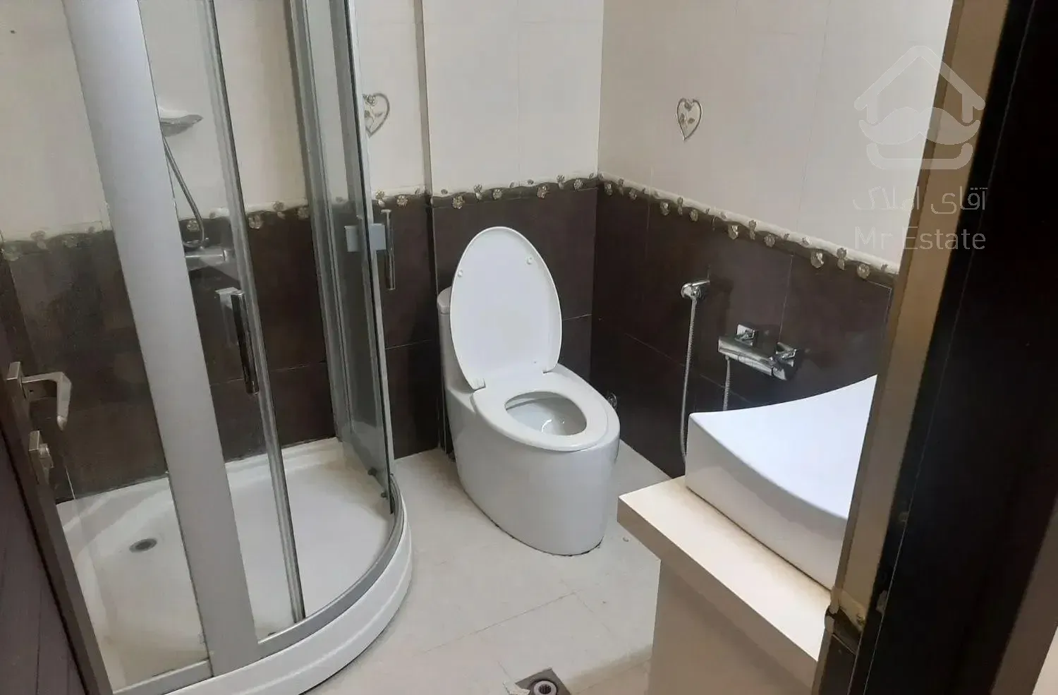 ۱۱۴ متر  دو خواب