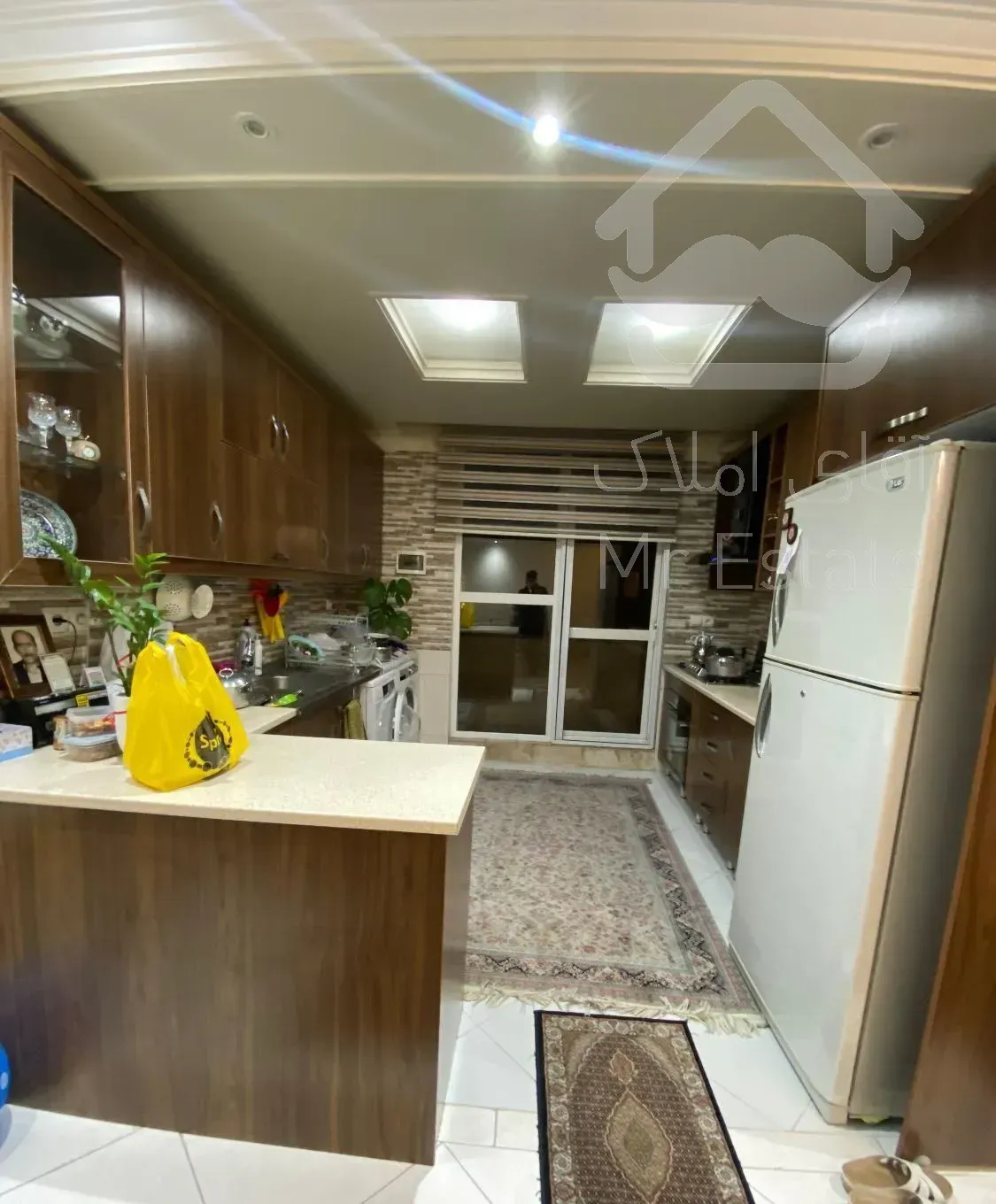 اپارتمان ۹۰ متری / ۲ خواب / نیروهوایی