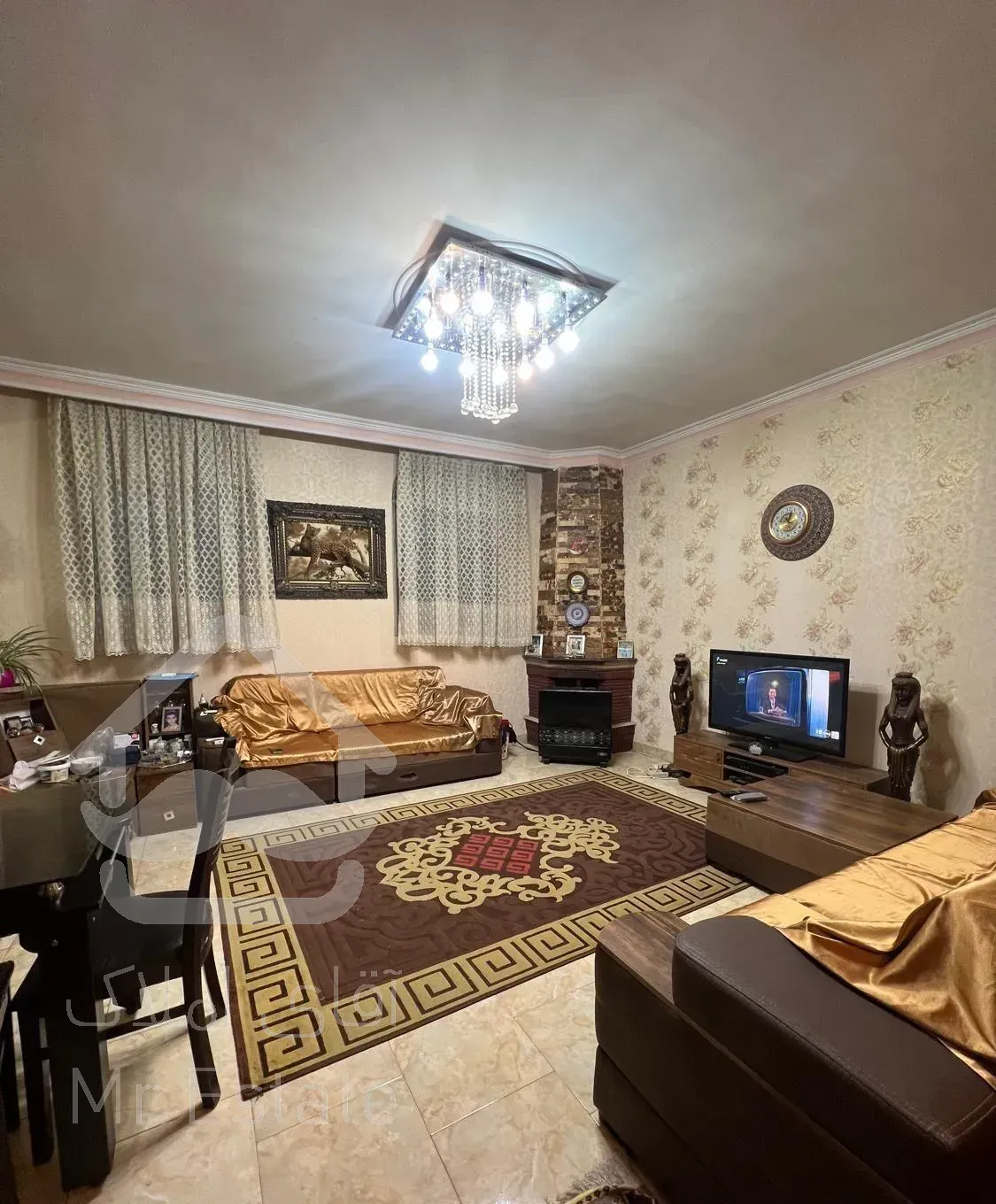 ۷۵ متری/ دو خواب/ تکواحدی/ طبقه اول /بالکن