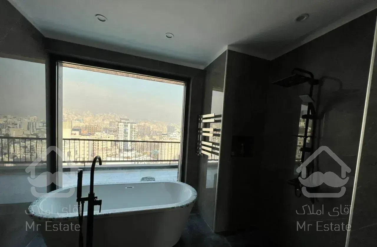 320 متر پنت ١٠ ساله در زعفرانیه