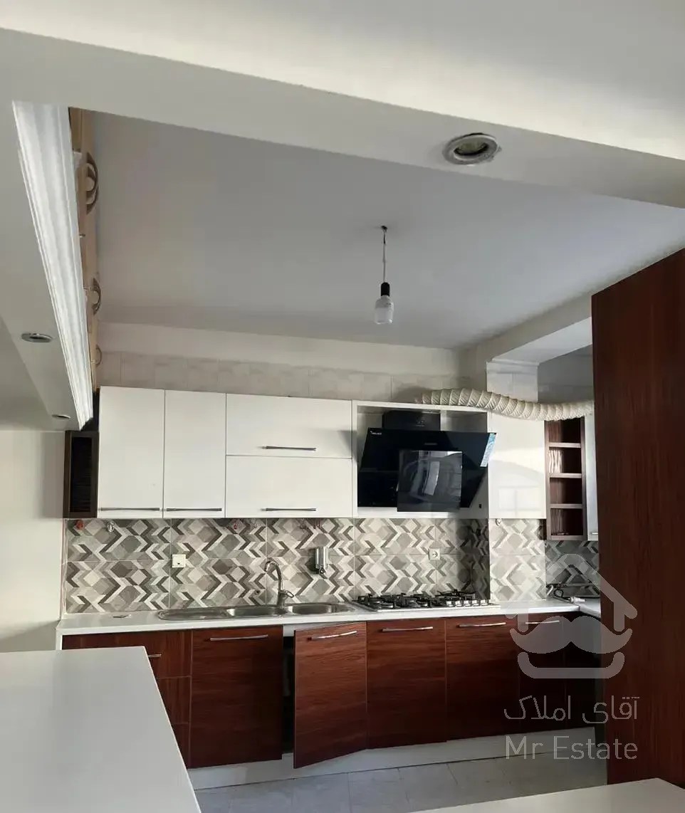 آپارتمان 95متری دوم نما میدان امام جام جم