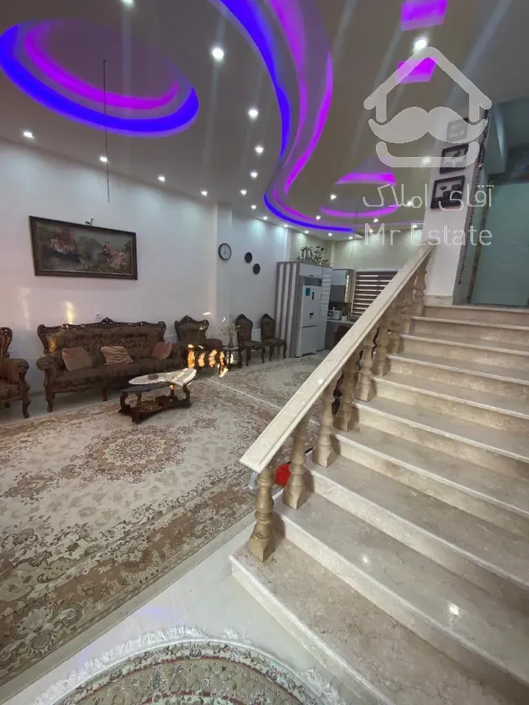 ویلا شهرکی نوساز برند