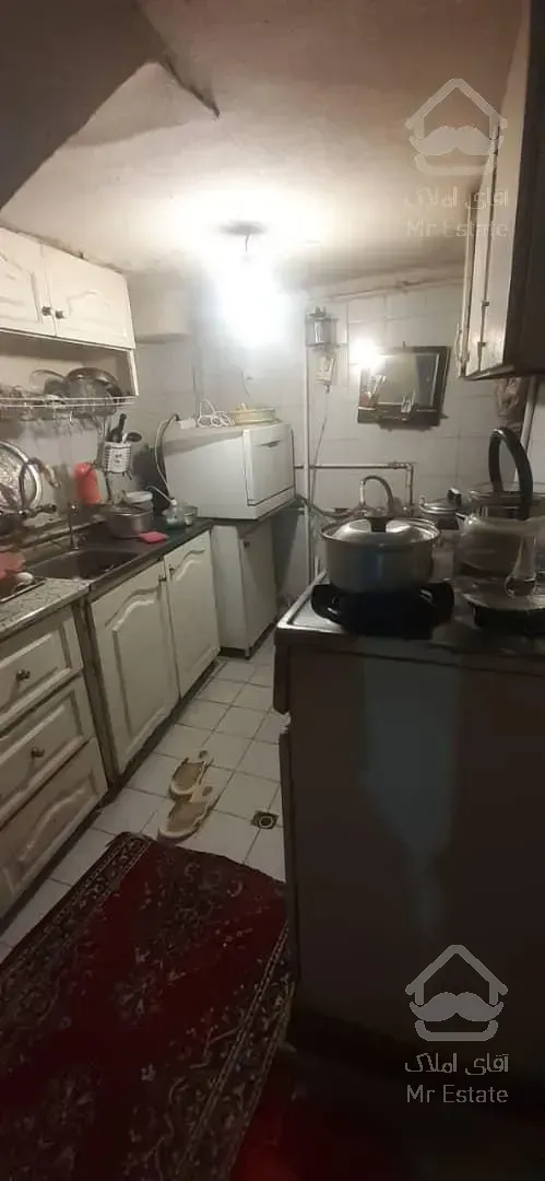 فروش خانه مسکونی کلنکی ۹۰ متر زمین ۱۴۰ متر زیر بنا دد و نیم طبقه مجزا