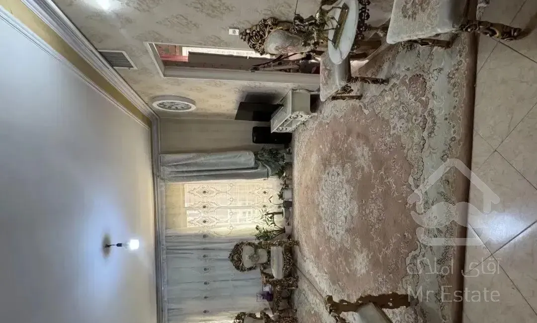 واحد۷۱متر/طبقه‌دوم/سالن‌پرده‌خور/سندتکبرگ