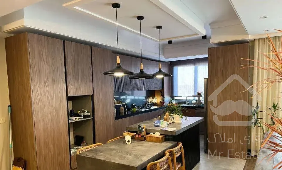 100متر 2خواب/8 ساله/نور جنوب/اکاز یون منطقه یک