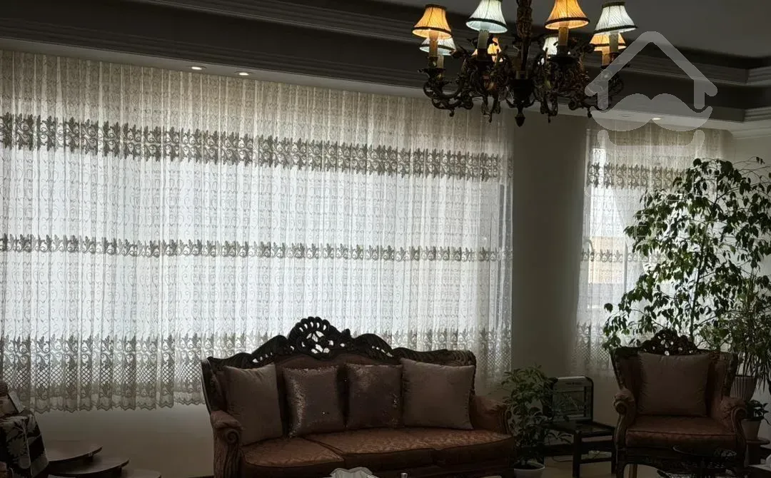 فروش آپارتمان ۱۱۰ متری ۳ خوابه در تهران‌ویلا