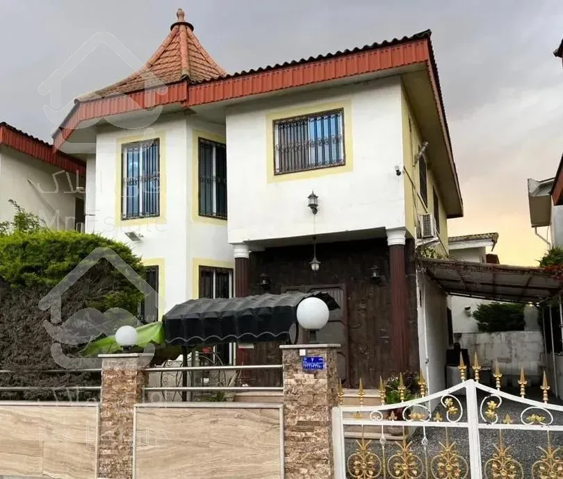 سرخرود ویلا شهرکی 220 متر