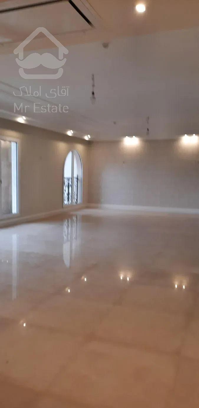 آپارتمان ۱۶۰ متری نیاوران گلسنگ