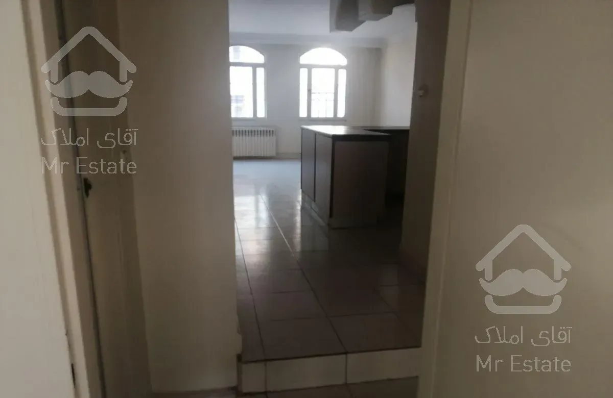 73.5متر دوخواب تکواحدی دارای دو بالکن.