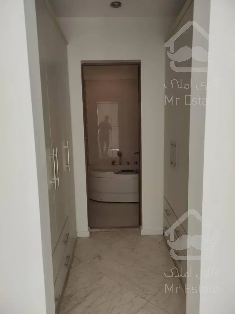 اجاره و رهن آپارتمان زعفرانیه 250  متر شیک