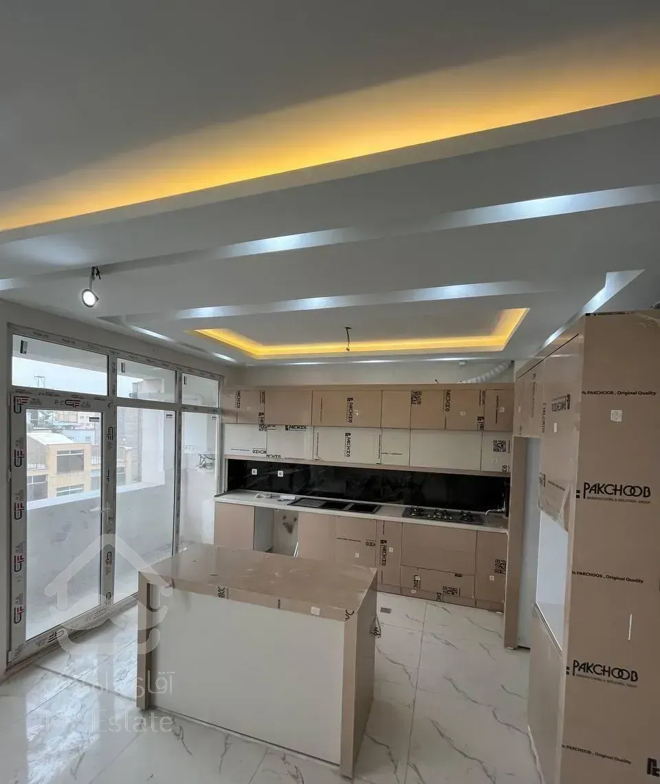 آپارتمان110متری/تک واحدی/معبر20متری/اکبری