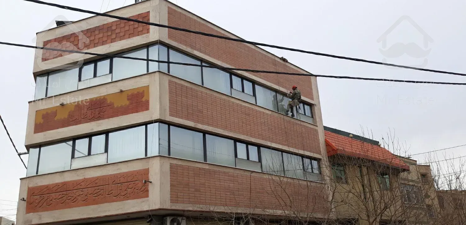 پیچ و رولپلاک. شستشو نما. کار در ارتفاع. نانو.راپل